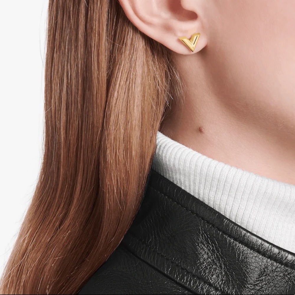 COPY - Louis Vuitton Essential V Earrings